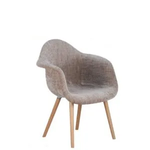 chaise en bois avec accoudoire et assise en tissu samba