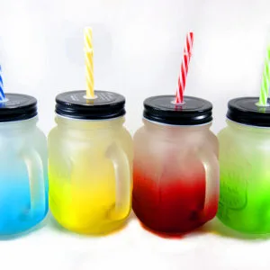 verre a jus en verre avec couvercle + paille