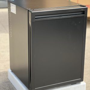 MINI BAR SILENCIEUX 40L NOIR 1 300x300