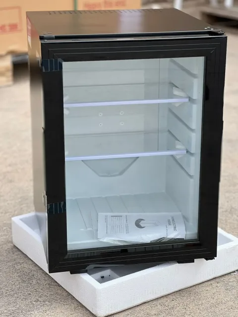 Mini bar vitré professionnel en NOIR SILENCIEUX 40 L D 400*420*550